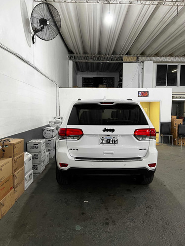 Imagen 9 de 12 de Jeep Grand Cherokee 2013 3.6 Limited 286hp Atx