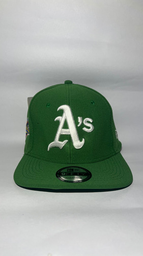 Gorra Athletic's Newera (cerrada) Verde 7 1/4 Lisa
