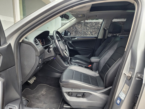 Volkswagen Tiguan 2.0 R-line