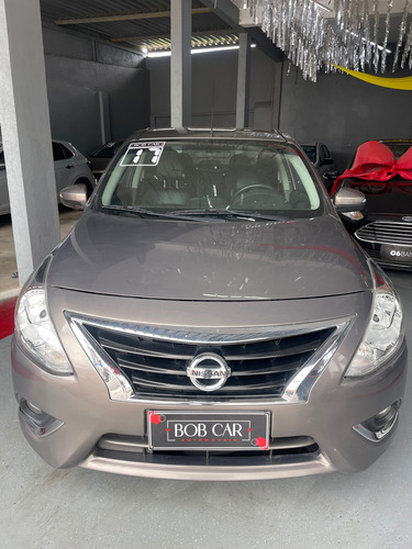 Nissan Versa 1.6 16v Sl Unique Aut. 4p
