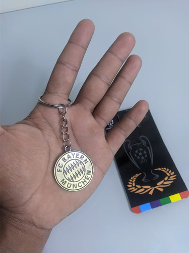 Chaveiro Do Bayern De Munique( Envio Imediato ) Bronze