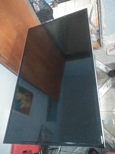 Tv Toshiba Tcl 40 P Modelo 40l2600 Tv Display Quebrado