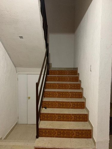 Edificio En Venta En Colonia La Magdalena, Toluca, Estado De México