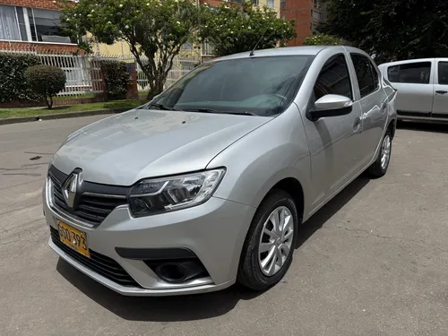 Renault Logan 1.6 Authentique