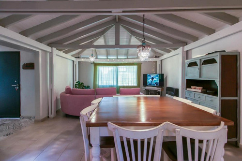 Casa En Venta - 3 Dormitorios 1 Baño - Cochera - 1000 Mts2 - Villa Elisa