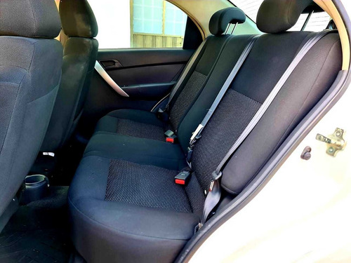 Imagen 13 de 15 de Chevrolet Aveo 2017 1.6 Lt Mt