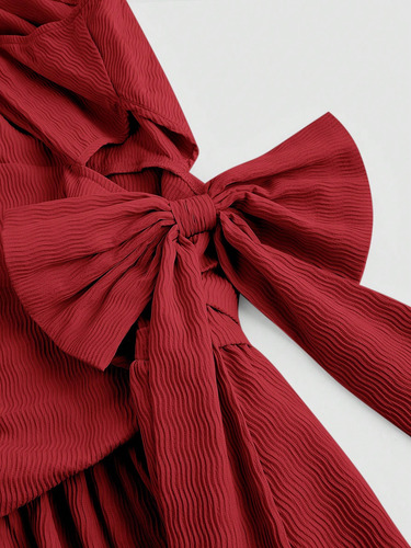 Vestido Mini De Cintura Corta Con Cuello Asimétrico Y Corba