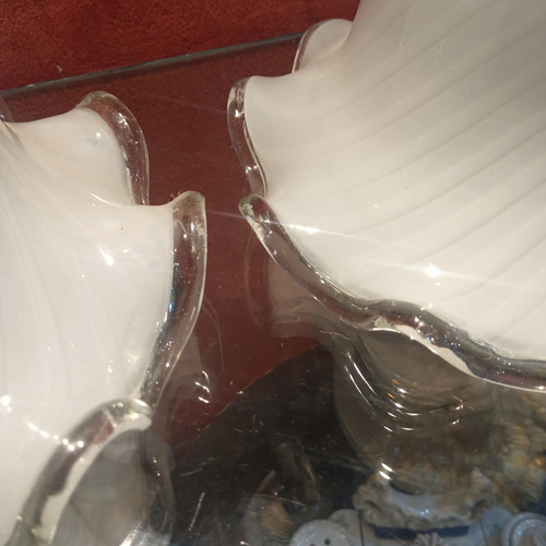 Tulipa Antigua De Cristal Murano Pantalla Lampara Velador Blanco Murano Espiralado (Usado)