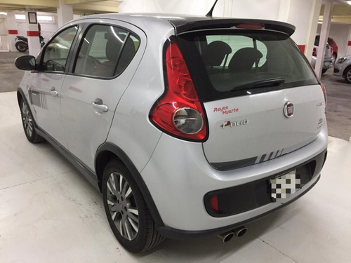 Imagen 2 de 11 de Dm Fiat Palio Sporting 1.6l 2016 Color Plata.