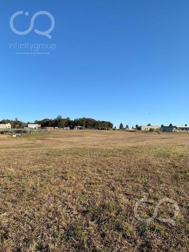 Imagen 6 de 18 de Lote Interno A Fondo Verde - En Área 12 / San Sebastián