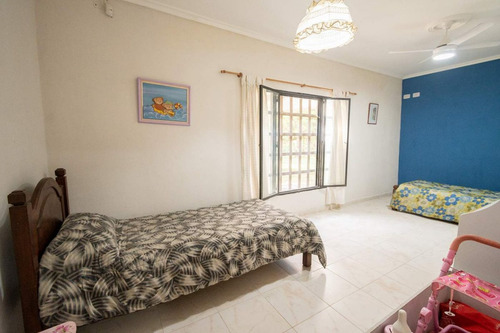 Venta Casa 4 Dormitorios Pileta Y Parque Colastine