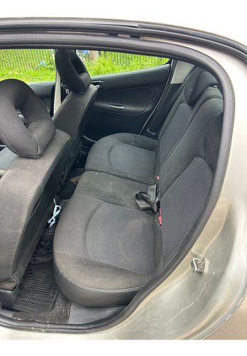 Peugeot 207 2.0 Sedan Xt Hdi