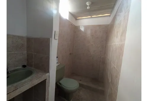 Venta De Casa Trifamiliar Y Local En La Merced, Norte De Cali 3208.