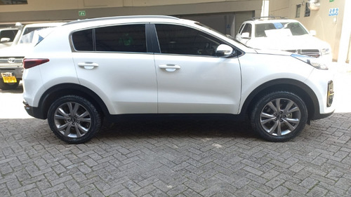 Imagen 4 de 9 de Kia Sportage 2.0 Desire 4x2