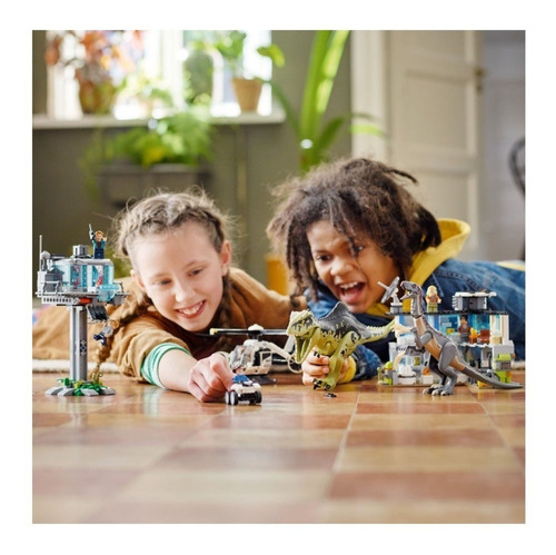 Lego Jurassic World Gigantosaurus y Therizinosaurus 76949