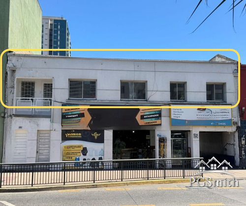 Céntrico Local Comercial En Arriendo (83999)