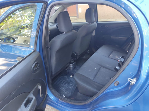 Toyota Etios X 1.5n 5 Ptas. Mt / Nafta / 2014