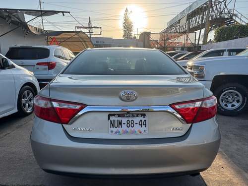 Toyota Camry 2.5 Xle L4 Navi At