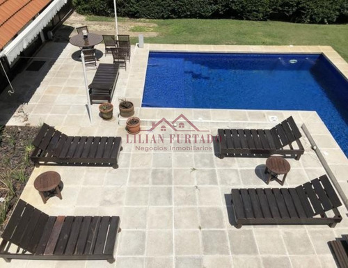 Residencia En Alquiler Anual- Ref: 863