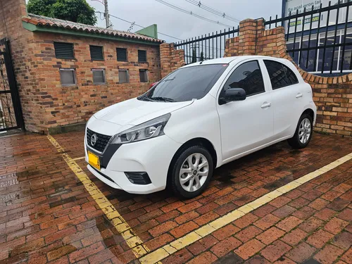 Nissan March 1.600 Sense (FL) 2 MT
