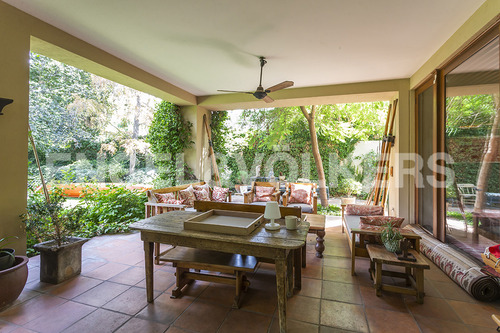 Gran Casa En Jardín Del Este