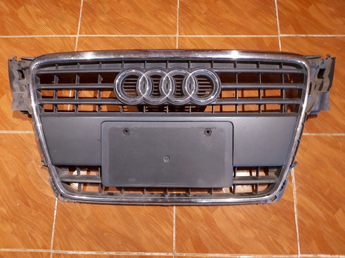 Imagen 1 de 4 de Parrilla Audi A4 Original (2009-2012)