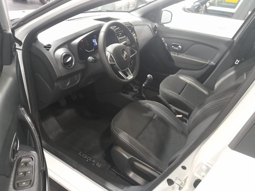 Imagen 9 de 17 de Renault Logan Ph2 Zen 1.6 (cp)