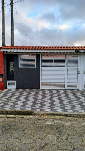 Casa Térrea Com 2 Dormitórios
