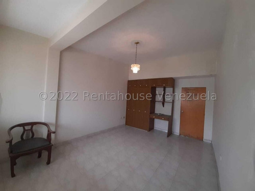 Imagen 9 de 30 de Casa Quinta En Venta En La Urbanización La Rosaleda Zona Este De Barquisimeto Lara, 04245937542 Numero De Contacto Directo, Cerca A La Entrada De Barquisimeto