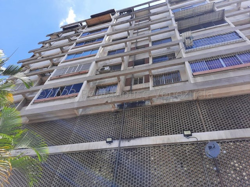 Oficina En Venta En Los Dos Caminos  Cód  24-24424   Adp     