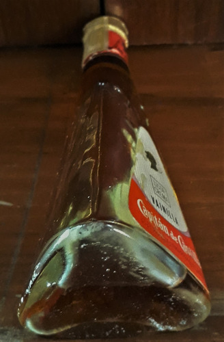 Botellita Capitán De Castilla Licor Crema De Vainilla (Usado)
