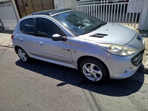Peugeot 207 1.4 Quiksilver Flex 5p