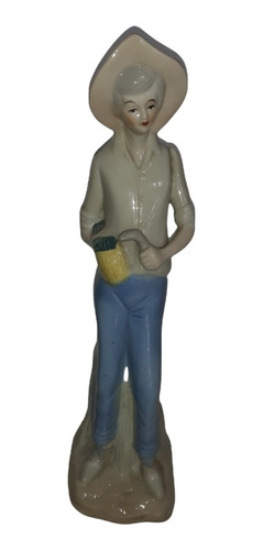 Figura De Campesino Cosechando Porcelana Esmaltada. Taiwan