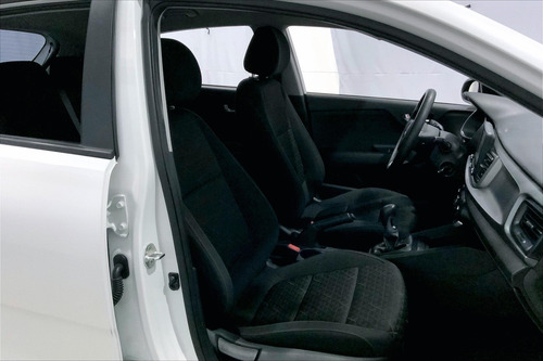 Imagen 7 de 15 de Kia Rio 5 Pts Hb Lx, Tm6, Ve, F Niebla, Ra-15