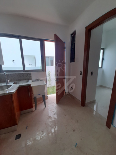 Imagen 20 de 25 de Casa Moderna Para Estrenar En Residencial Cerrado, Las Carmelitas (jpc-209)