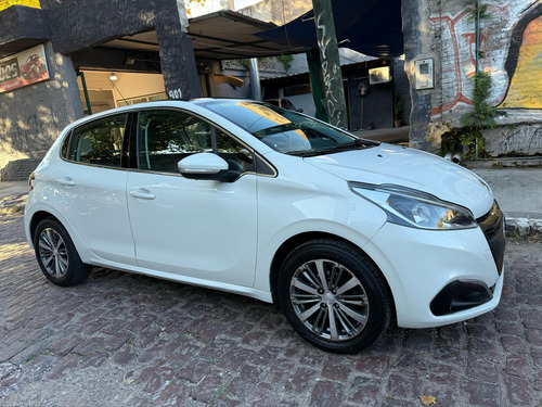 Peugeot 208 1.6 Feline Tiptronic