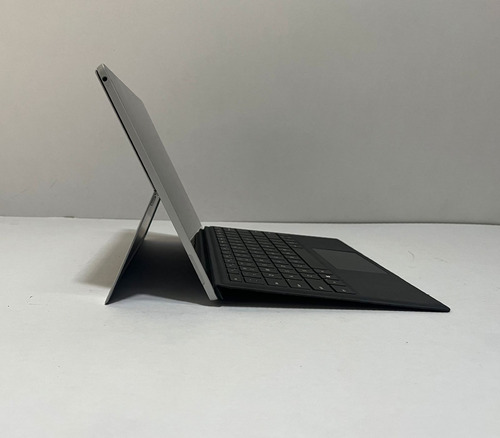Microsoft Surface Pro 5 1807, I5-7ma, 8 Ram, Ssd 256 (Reacondicionado)