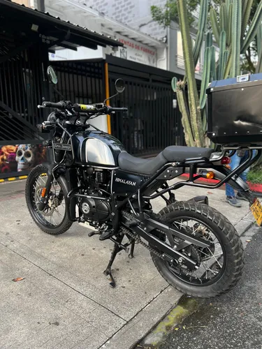 Royal Enfield Himalayan 2021 Muchos Extras