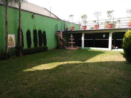 Increíble Casa Con Gran Salón De Eventos Muy Amplios Espacios Y Gran Iluminación