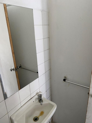 Alquiler Local Comercial 66 M2 Av Italia