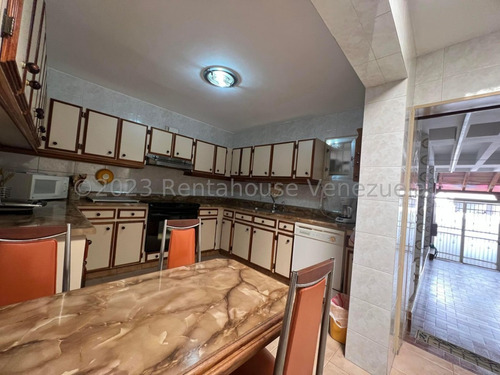 Imagen 9 de 30 de Casa En Venta En Colinas De La California Caracas Pisos De Marmol Vista Al Avila Economicas Muy Conservada Doble Vigilancia Remate 23-18970