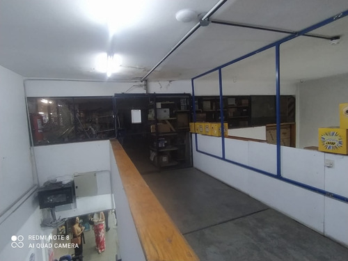 Imagen 12 de 30 de Local Comercial En Alquiler En Zona Centro - Lima Y Alvear