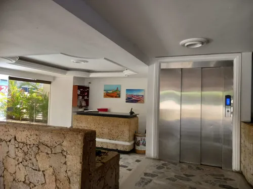 Apartamento Bien Ubicado, Próximo A Las Playas De Bocagrande Y A La Bahía Y Playas De Castillogrande Cod. 44312