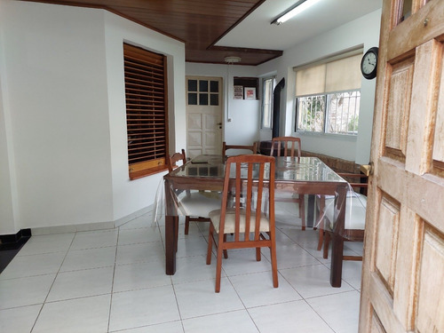 Imagen 3 de 7 de Venta Casa Centrica Ideal Desarrollo