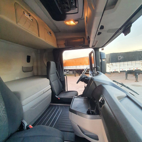 Imagem 22 de 25 de Caminhão 540 Scania R540 Cavalo 6x4 Traçado Bug Leve 2019