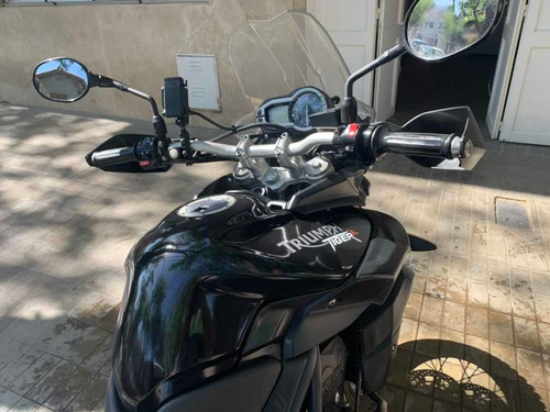 Triumph Tiger 800