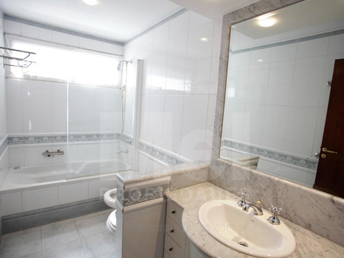 Imagen 17 de 30 de Impecable Piso De 5 Ambientes En Excelente Ubicacion Con Esp