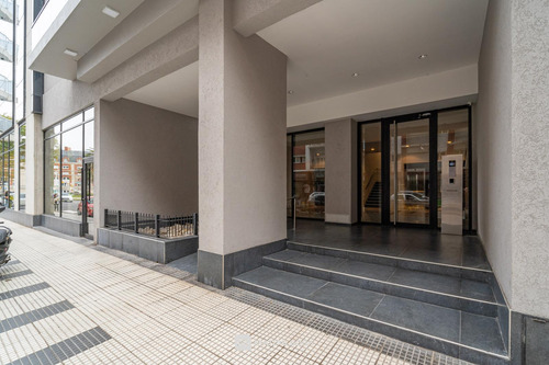 Venta - Departamento 2ambientes Al Frente Con Balcón - A Estrenar - Zona Centro