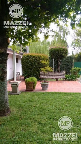 Imagen 9 de 10 de Casa Quinta 3 Amb Y Pileta