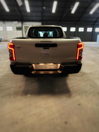 Mitsubishi L200 2.4 Di-d High Power 181cv Cuero